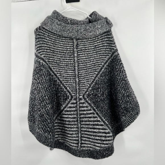 DKNY grey black cape sweater size M/L - Picture 2 of 7